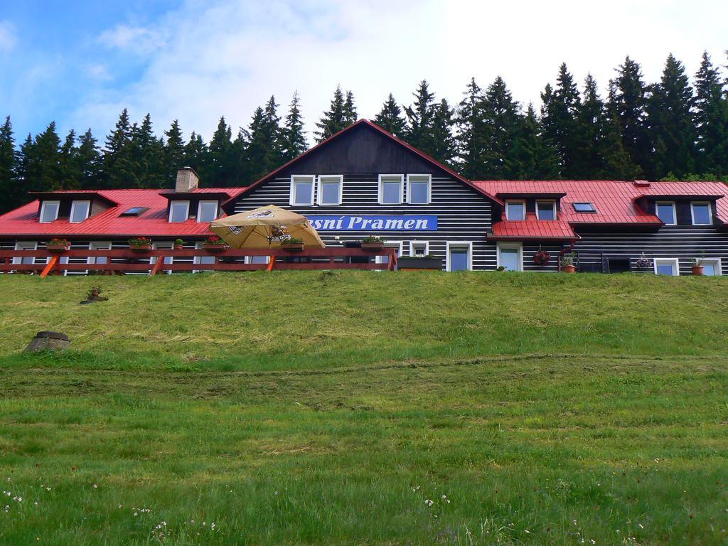 Penzion Lesni Pramen Pec pod Sněžkou Exterior foto